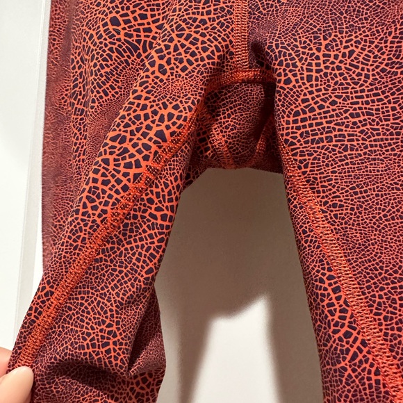 Lululemon workout pants - Picture 3 of 5